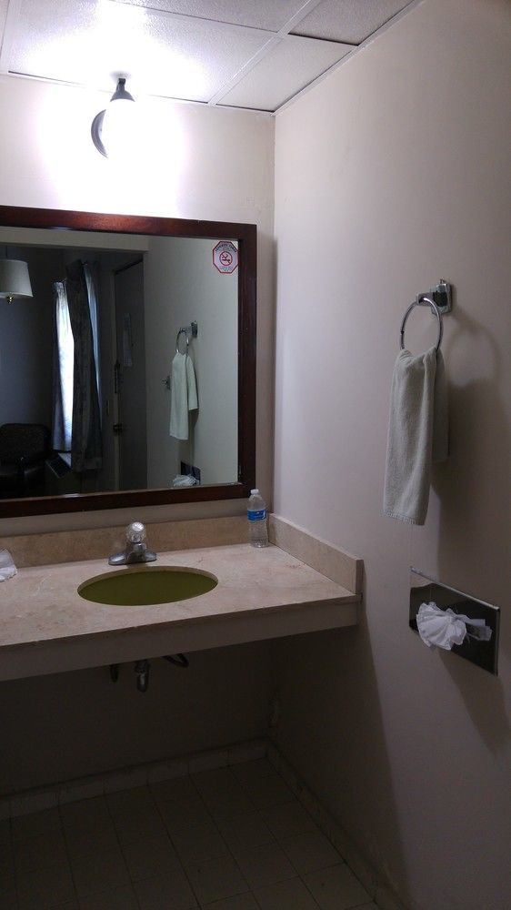 Capital O 88 Inn San Nicolás de los Garzas Kültér fotó